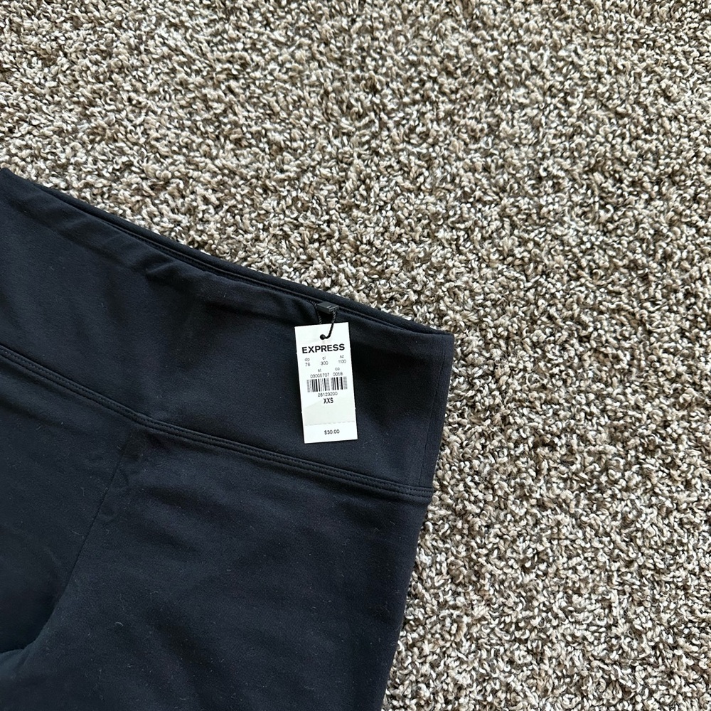 Express Super High Waisted Soft Biker Shorts - Picture 4 of 5
